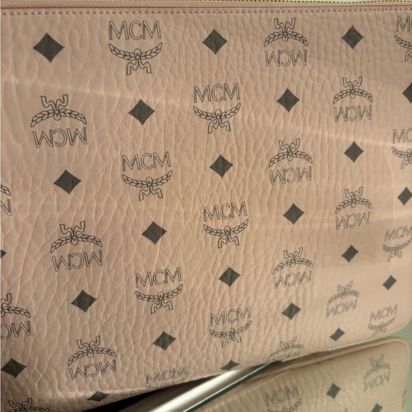 MCM Pale Pink Crossbody Bag - Picture 12 of 13